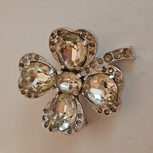 Fancy "E" Bright & Shiny Rhinestone on Silvertone Brooch